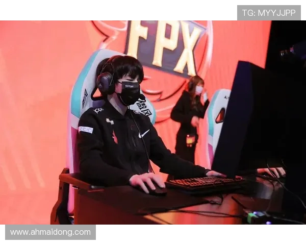 FPX在CSGO比赛中边路渗透策略的成功与不足分析