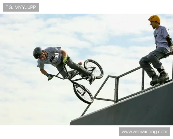 深圳极限运动队实力强劲荣登全国技术排行榜第五名 深圳极限运动队实力强劲荣登全国技术排行榜第五名