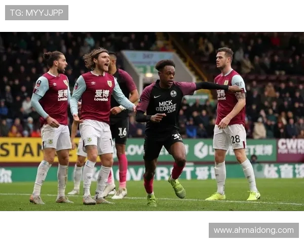 利物浦对阵豪门争锋 全力争夺英超冠军宝座 决战时刻一触即发